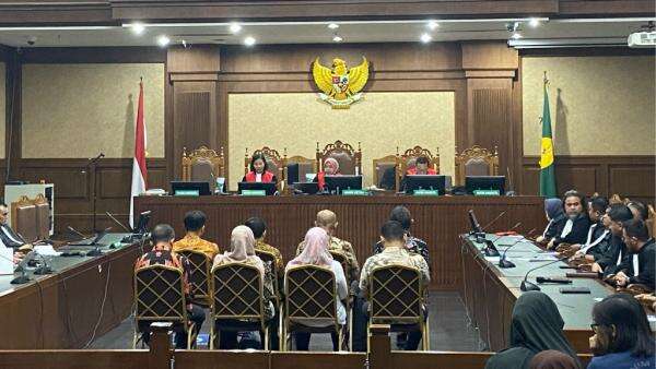 7 Eks Pegawai Kemnaker Divonis 4 hingga 6,5 Tahun Penjara dalam Kasus Sertifikasi K3 7 Eks Pegawai Kemnaker Divonis 4 hingga 6,5 Tahun Penjara dalam Kasus Sertifikasi K3