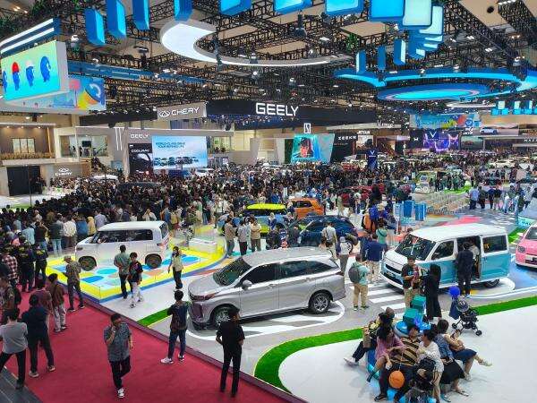 Transaksi Tukar Kendaraan Meningkat di GIIAS 2026, Ini Model Terlaris Transaksi Tukar Kendaraan Meningkat di GIIAS 2026, Ini Model Terlaris