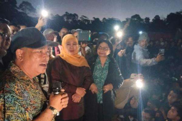 Khofifah Bawa 65,5 Ton Bantuan untuk Korban Gempa NTT, Dokter Spesialis Ikut Diterjunkan Khofifah Bawa 65,5 Ton Bantuan untuk Korban Gempa NTT, Dokter Spesialis Ikut Diterjunkan