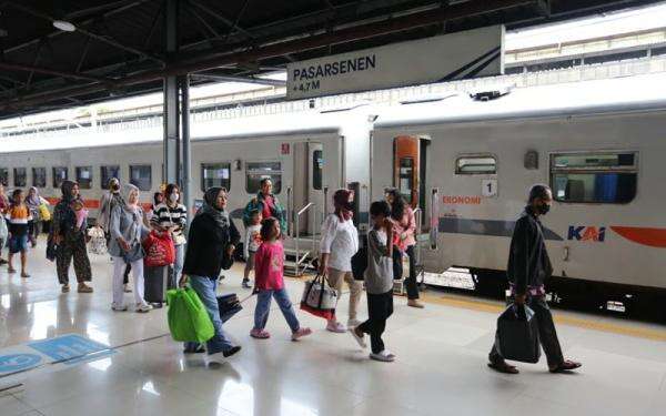 Ada Tarif Diskon, Pelanggan KAI Naik Jadi 3,45 Juta di Libur Sekolah Ada Tarif Diskon, Pelanggan KAI Naik Jadi 3,45 Juta di Libur Sekolah