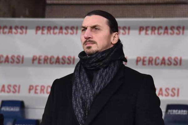 Ramalan Zlatan Ibrahimovic Salah Besar! 2 Bintang MU Redup Tak Sesuai Prediksi Ramalan Zlatan Ibrahimovic Salah Besar! 2 Bintang MU Redup Tak Sesuai Prediksi