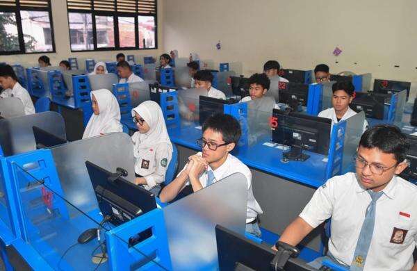 Kemendikdasmen Dalami Laporan Dugaan Pelanggaran TKA, Siapkan Sanksi Sesuai Ketentuan Kemendikdasmen Dalami Laporan Dugaan Pelanggaran TKA, Siapkan Sanksi Sesuai Ketentuan