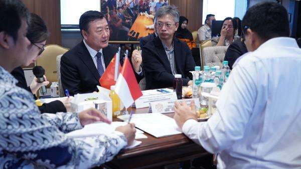 China Jajaki Kerja Sama Teknologi hingga Investasi untuk Hunian MBR dan Kelas Menengah RI China Jajaki Kerja Sama Teknologi hingga Investasi untuk Hunian MBR dan Kelas Menengah RI