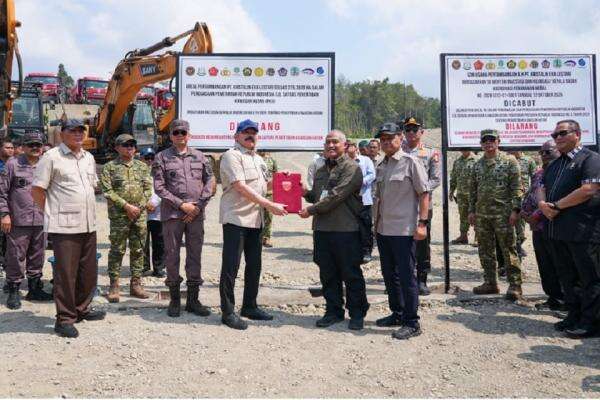 Cabut Izin Tambang Emas PT Kristalin di Papua, Menhan Sjafrie Akui Dapat Perlawanan Cabut Izin Tambang Emas PT Kristalin di Papua, Menhan Sjafrie Akui Dapat Perlawanan