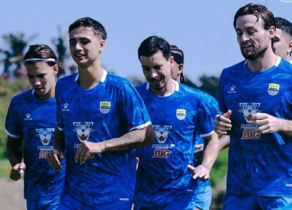 Igor Tolic Bahagia, 7 Pemain yang Sempat Bela Timnas Indonesia Mulai Gabung TC Persib Bandung Igor Tolic Bahagia, 7 Pemain yang Sempat Bela Timnas Indonesia Mulai Gabung TC Persib Bandung