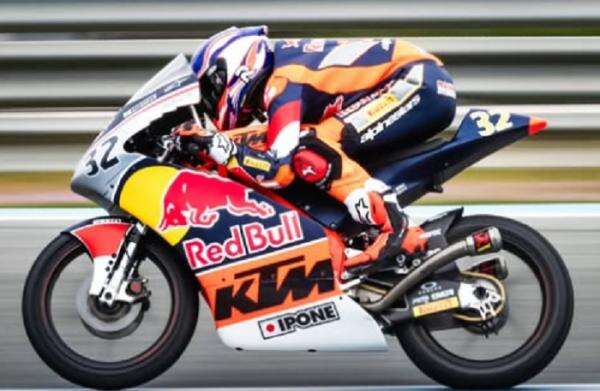 Kiandra Ramadhipa Juara di Sachsenring! Buka Peluang Rebut Gelar Rookies Cup 2026 Kiandra Ramadhipa Juara di Sachsenring! Buka Peluang Rebut Gelar Rookies Cup 2026