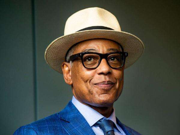 Giancarlo Esposito Mualaf, Sebut Allah SWT Tuhan Satu-satunya dan Muhammad SAW Segalanya Giancarlo Esposito Mualaf, Sebut Allah SWT Tuhan Satu-satunya dan Muhammad SAW Segalanya