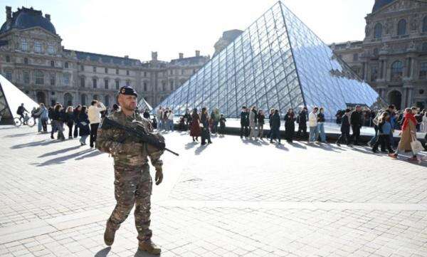 Prancis Tutup Museum-Museum Besar Termasuk Louvre, Cegah Dijarah saat Demo Besar-besaran Prancis Tutup Museum-Museum Besar Termasuk Louvre, Cegah Dijarah saat Demo Besar-besaran