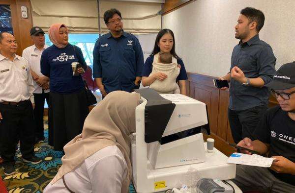 MNC Peduli, PT Heinz ABC Indonesia dan OneSight EssilorLuxottica Foundation Gelar Aksi Sosial Kesehatan Mata MNC Peduli, PT Heinz ABC Indonesia dan OneSight EssilorLuxottica Foundation Gelar Aksi Sosial Kesehatan Mata