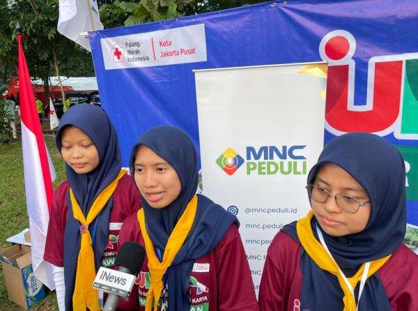 Peserta Jumtek PMR dan Relawan Antusias Adu Tangkas Tandu Darurat hingga Belajar Bahasa Isyarat Peserta Jumtek PMR dan Relawan Antusias Adu Tangkas Tandu Darurat hingga Belajar Bahasa Isyarat