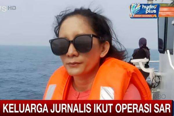 Istri Jurnalis iNews Yudistiro Pranoto Optimistis Suami dan Rekan Selamat dan Segera Ditemukan Istri Jurnalis iNews Yudistiro Pranoto Optimistis Suami dan Rekan Selamat dan Segera Ditemukan