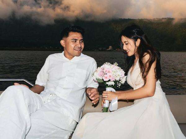 Pesan Manis Asnawi Mangkualam untuk Yuriska Patricia usai Lamaran di Bali, Romantis Pol! Pesan Manis Asnawi Mangkualam untuk Yuriska Patricia usai Lamaran di Bali, Romantis Pol!
