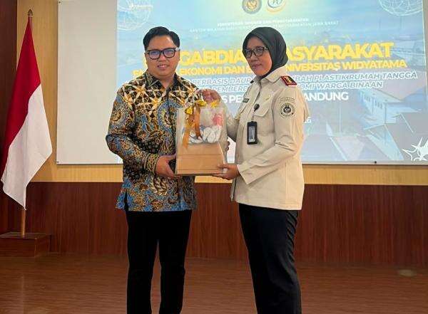 DPRD Kota Bandung Apresiasi PKM FEB Universitas Widyatama, Dorong Warga BinaanJadi Ecopreneur DPRD Kota Bandung Apresiasi PKM FEB Universitas Widyatama, Dorong Warga BinaanJadi Ecopreneur