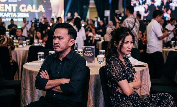 Sarwendah Bantah Jauhkan Ruben Onsu dari Anak: Tak Ada Permintaan Bertemu Sarwendah Bantah Jauhkan Ruben Onsu dari Anak: Tak Ada Permintaan Bertemu