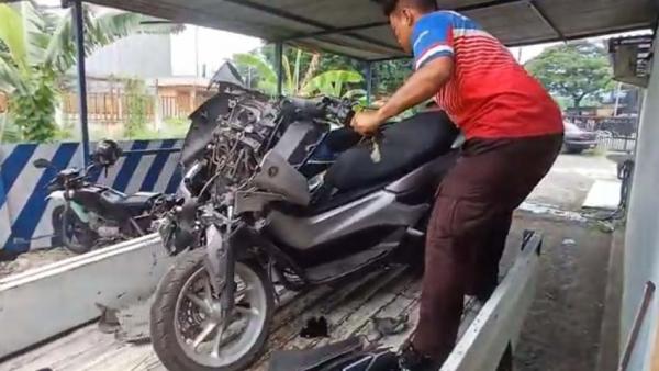 Kecelakaan Maut, Salip dari Sebelah Kiri Pemotor Tewas Tabrak Truk Mogok Kecelakaan Maut, Salip dari Sebelah Kiri Pemotor Tewas Tabrak Truk Mogok