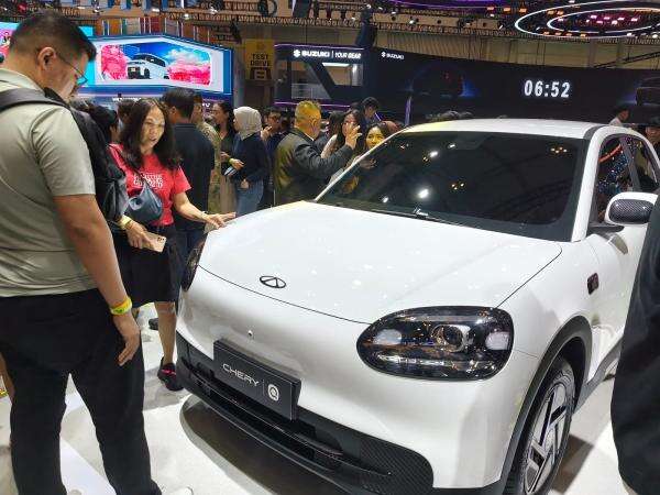 Chery Q Raih Penghargaan Hatchback Favorit di GIIAS 2026 Chery Q Raih Penghargaan Hatchback Favorit di GIIAS 2026