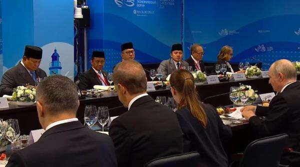 Putin Jamu Prabowo di Vladivostok: RI Mitra Kunci bagi Rusia di Asia-Pasifik Putin Jamu Prabowo di Vladivostok: RI Mitra Kunci bagi Rusia di Asia-Pasifik