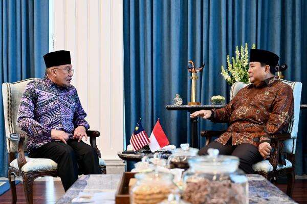PM Malaysia Anwar Ibrahim Telepon Prabowo soal Karhutla, Ini Kata Menlu Arrmanatha PM Malaysia Anwar Ibrahim Telepon Prabowo soal Karhutla, Ini Kata Menlu Arrmanatha