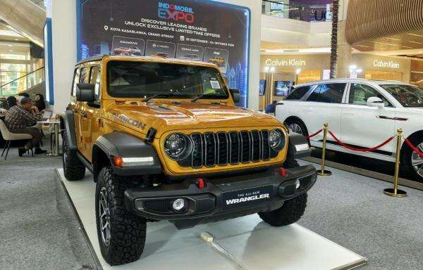 Jeep Rilis Wrangler Rubicon Edisi Goldilocks Cuma 2 Unit di Indonesia, Begini Penampakannya Jeep Rilis Wrangler Rubicon Edisi Goldilocks Cuma 2 Unit di Indonesia, Begini Penampakannya