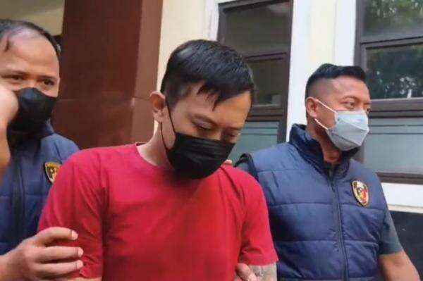 Taufik Hidayat Dijerat Pasal Berlapis, Terancam Hukuman 36 Tahun Penjara Taufik Hidayat Dijerat Pasal Berlapis, Terancam Hukuman 36 Tahun Penjara