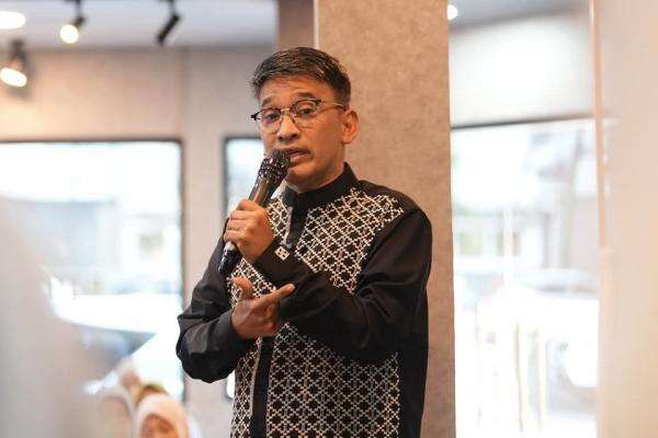 Ruben Onsu Ingin Selesaikan Kasus Dugaan Penipuan Secara Damai Ruben Onsu Ingin Selesaikan Kasus Dugaan Penipuan Secara Damai
