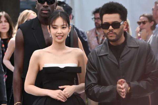 Jennie BLACKPINK Muncul di Konser The Weeknd di Korea Selatan, Debut Live One of the Girls Jennie BLACKPINK Muncul di Konser The Weeknd di Korea Selatan, Debut Live One of the Girls