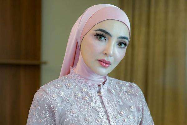 Ashanty Curhat Soal Hijrah, Akui Sempat Tergoda Lepas Hijab Ashanty Curhat Soal Hijrah, Akui Sempat Tergoda Lepas Hijab