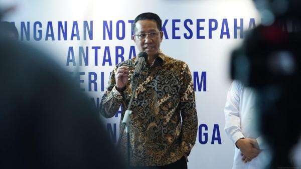 Sangkal Ada Tren Kenaikan Lepas Kewarganegaraan, Menkum: Yang Ingin Jadi Warga Negara Lebih Banyak Sangkal Ada Tren Kenaikan Lepas Kewarganegaraan, Menkum: Yang Ingin Jadi Warga Negara Lebih Banyak