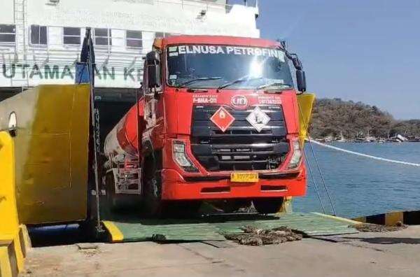 11 Mobil Tangki Dikerahkan, 47 SPBU Kembali Beroperasi Pascagempa Flores 11 Mobil Tangki Dikerahkan, 47 SPBU Kembali Beroperasi Pascagempa Flores