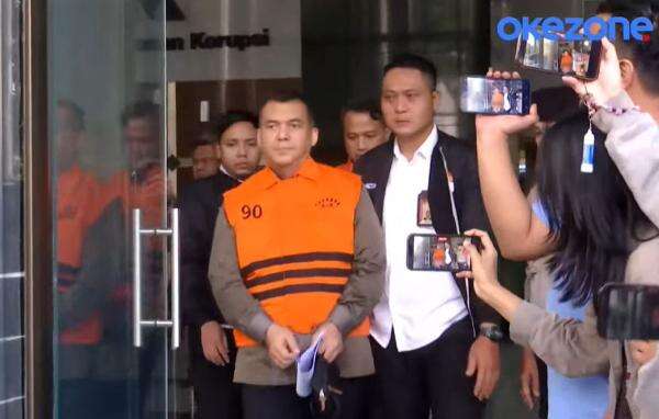 KPK Siap Hadapi Praperadilan Eks Wamen Imipas Silmy Karim KPK Siap Hadapi Praperadilan Eks Wamen Imipas Silmy Karim