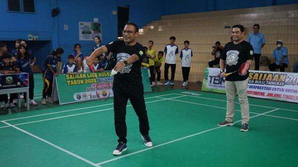Meriahkan Hari Jadi ke-76 Kotabaru, Saijaan Liga Bulutangkis 2026 Resmi Dibuka Meriahkan Hari Jadi ke-76 Kotabaru, Saijaan Liga Bulutangkis 2026 Resmi Dibuka