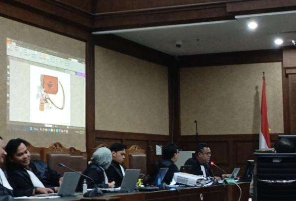 Eks Honorer Kemenag Akui Beli Range Rover dari Uang Fee Percepatan Korupsi Kuota Haji Eks Honorer Kemenag Akui Beli Range Rover dari Uang Fee Percepatan Korupsi Kuota Haji