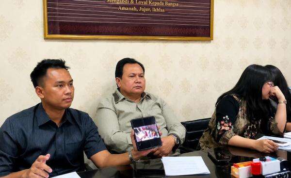 Sarwendah Klaim Tak Pernah Bertengkar di Depan Anak, Ruben Onsu Keluarkan Bukti CCTV Sarwendah Klaim Tak Pernah Bertengkar di Depan Anak, Ruben Onsu Keluarkan Bukti CCTV