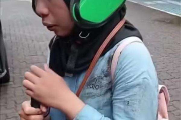 Kronologi Penumpang Transjakarta Tunanetra Terjatuh ke Got di Jaksel Kronologi Penumpang Transjakarta Tunanetra Terjatuh ke Got di Jaksel