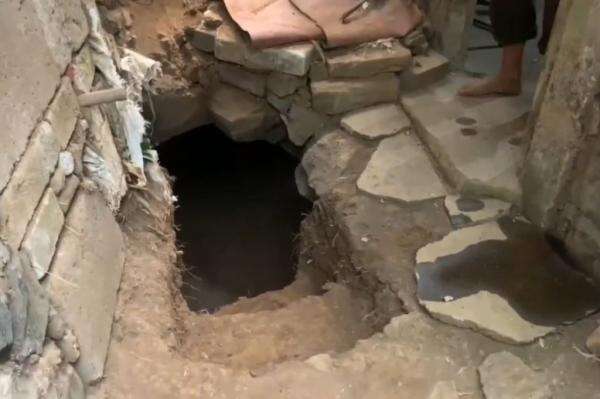 Geger Penemuan 3 Gua Dekat Rumah Warga di Lereng Bromo, Warga Mulai Berdatangan Geger Penemuan 3 Gua Dekat Rumah Warga di Lereng Bromo, Warga Mulai Berdatangan