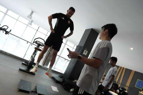 Digembleng Keras Shin Tae-yong di Persija Jakarta, Stjepan Loncar: Saya Menikmatinya Digembleng Keras Shin Tae-yong di Persija Jakarta, Stjepan Loncar: Saya Menikmatinya