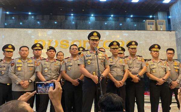 Kapolri Mutasi Sejumlah Pejabat, Ini Daftar Pergeseran Kapolres Kapolri Mutasi Sejumlah Pejabat, Ini Daftar Pergeseran Kapolres