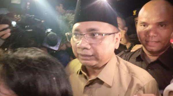 Gus Yaqut Berstatus Tersangka Korupsi Kuota Haji sejak 8 Januari Gus Yaqut Berstatus Tersangka Korupsi Kuota Haji sejak 8 Januari