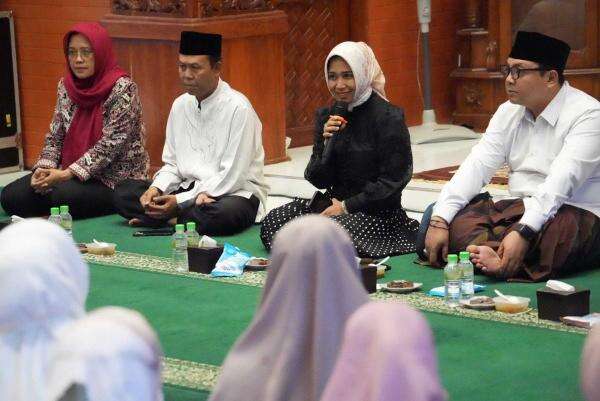 Bulan Ramadan, Wali Kota Mojokerto Minta RSUD dr. Wahidin Sudirohusodo Beri Pelayaan Prima Bulan Ramadan, Wali Kota Mojokerto Minta RSUD dr. Wahidin Sudirohusodo Beri Pelayaan Prima