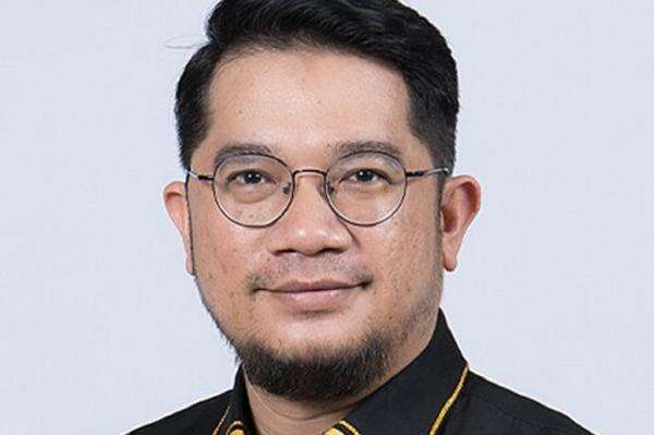 Alasan Ridho Rahmadi Menantu Amien Rais Mundur dari Ketum Partai Ummat, Sulit Bagi Waktu Alasan Ridho Rahmadi Menantu Amien Rais Mundur dari Ketum Partai Ummat, Sulit Bagi Waktu