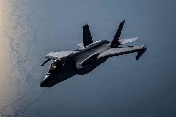 Trump Akan Bombardir Iran setelah Pemilu Sela Trump Akan Bombardir Iran setelah Pemilu Sela