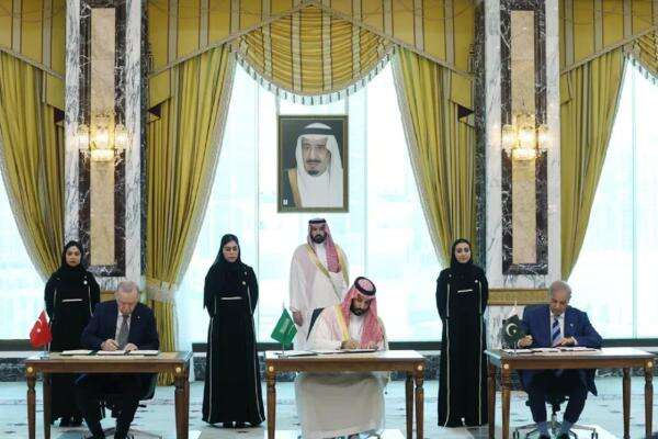 Pakta Pertahanan Turki-Pakistan-Arab Saudi Setara dengan Pasal 5 NATO Pakta Pertahanan Turki-Pakistan-Arab Saudi Setara dengan Pasal 5 NATO