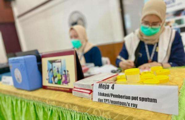 Kemenkes Integrasikan Tracing TB dengan Cek Kesehatan Gratis, Masyarakat Dapat Pemeriksaan dan Edukasi Pencegahan Kemenkes Integrasikan Tracing TB dengan Cek Kesehatan Gratis, Masyarakat Dapat Pemeriksaan dan Edukasi Pencegahan