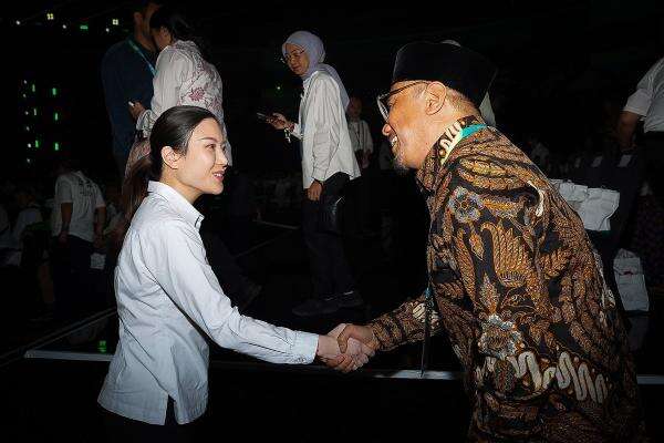 Angela Tanoesoedibjo Hadiri Harlah ke-28 PKB Angela Tanoesoedibjo Hadiri Harlah ke-28 PKB