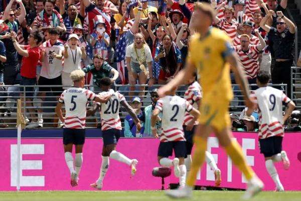 Timnas Amerika Serikat Ungguli Australia 2-0 di Babak Pertama Timnas Amerika Serikat Ungguli Australia 2-0 di Babak Pertama