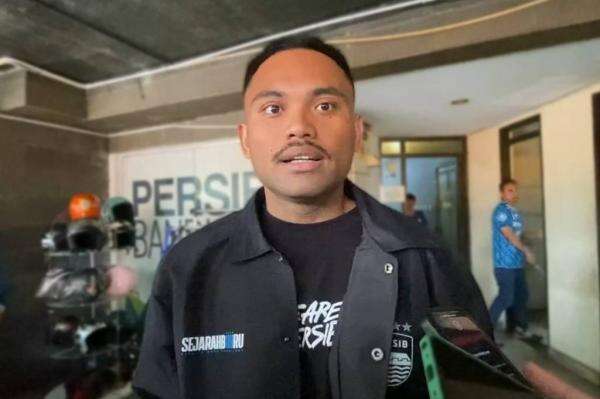 Saddil Ramdani Dapat Kabar Duka Jelang TC Persib: Minta Doa Semua Pihak! Saddil Ramdani Dapat Kabar Duka Jelang TC Persib: Minta Doa Semua Pihak!