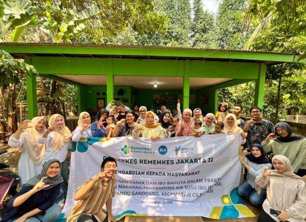 Poltekkes Kemenkes Jakarta II Dampingi Ibu dan Kader Posyandu Perkuat Praktik Pemberian MPASI Poltekkes Kemenkes Jakarta II Dampingi Ibu dan Kader Posyandu Perkuat Praktik Pemberian MPASI