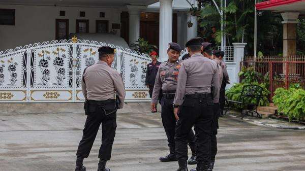 KPK Geledah Rumah Hasto Kristiyanto, PDIP Sebut Hanya Pengalihan Soal Isu Jokowi KPK Geledah Rumah Hasto Kristiyanto, PDIP Sebut Hanya Pengalihan Soal Isu Jokowi