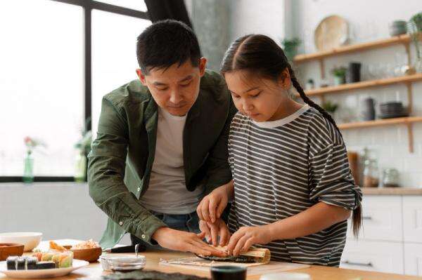5 Cara Seru Membangun Kebiasaan Makan Sehat untuk Anak 5 Cara Seru Membangun Kebiasaan Makan Sehat untuk Anak