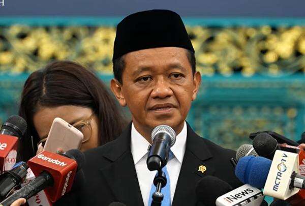 Bahlil Buka Suara soal Rangkap Jabatan Menko Hilirisasi dan Menteri ESDM Bahlil Buka Suara soal Rangkap Jabatan Menko Hilirisasi dan Menteri ESDM